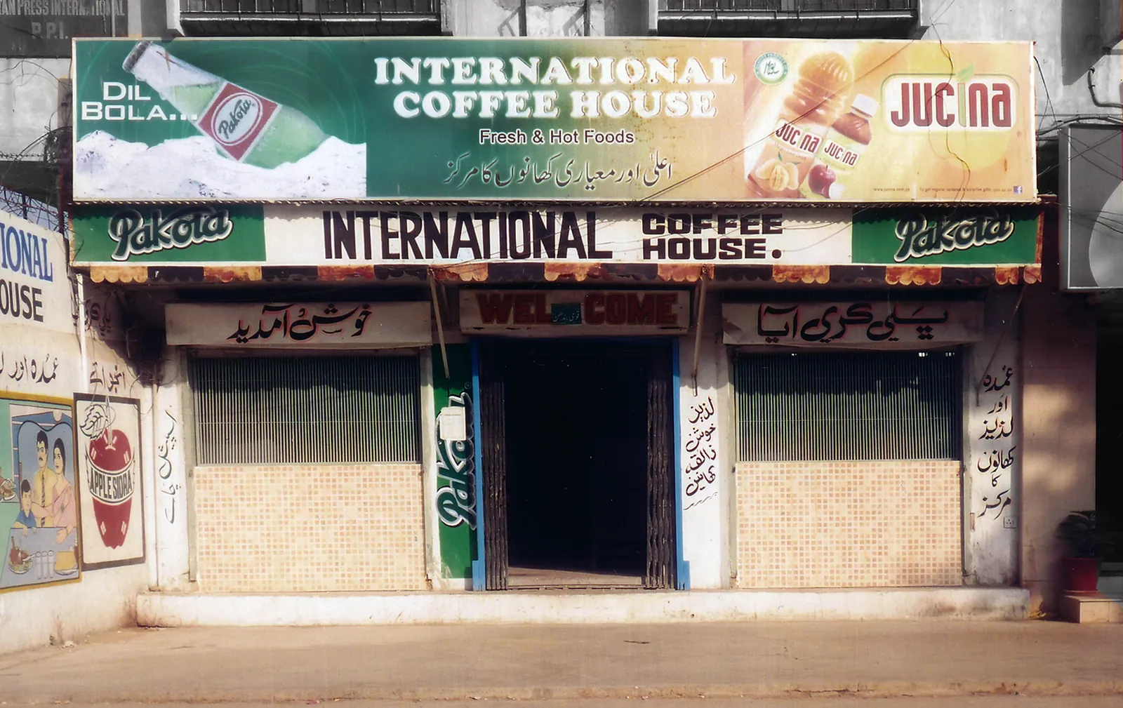 International Coffee House, Karachi