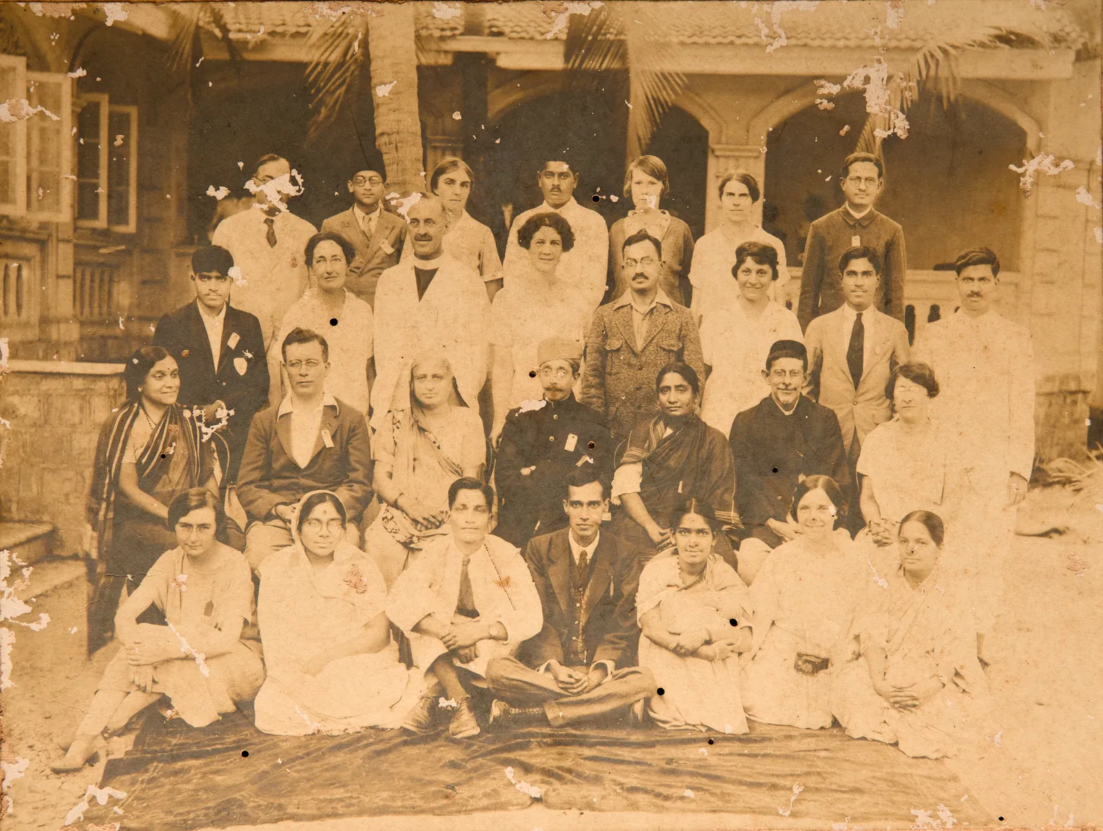 Ali Mohammad Khan Dehlavi possibly with missionaries