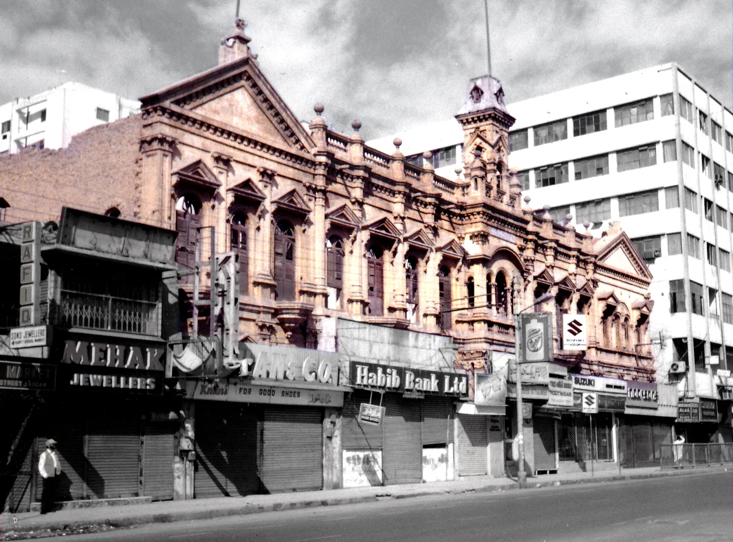 Muhammad Ali Building, Zaibunissa Street, Karachi