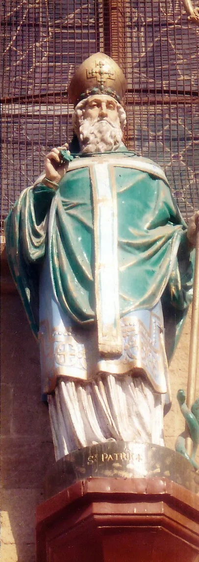 statue, St Patricks Cathederal, Saddar Karachi