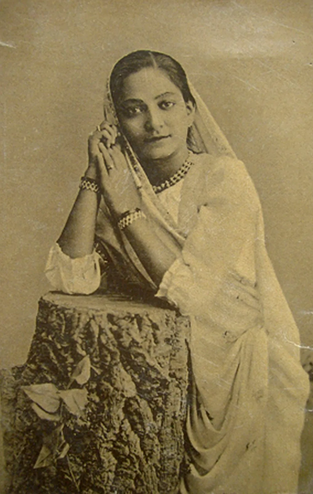 Parsee lady postcard