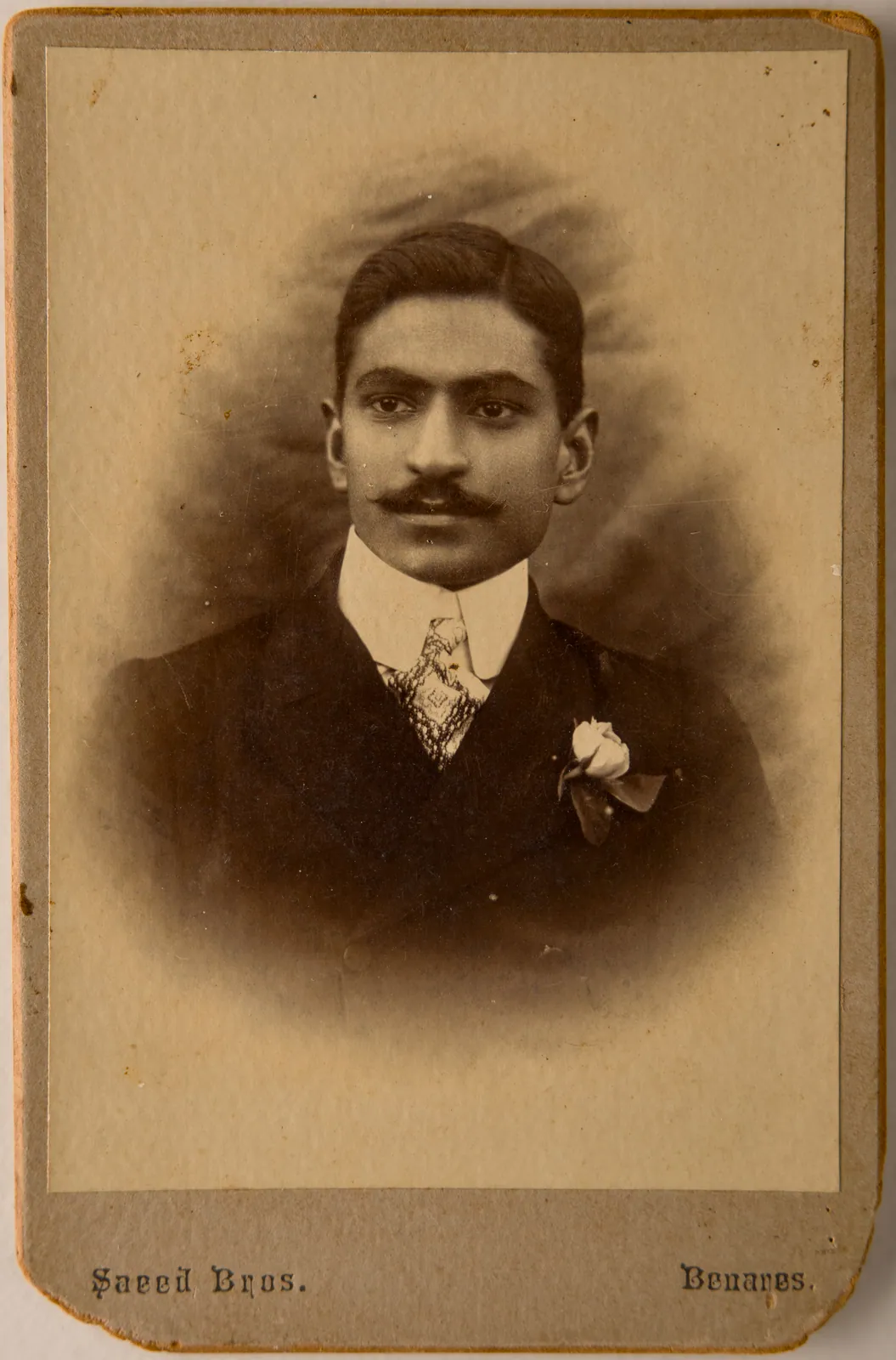 unsigned portrait Photographic Studio: Saeed Bros. Benares